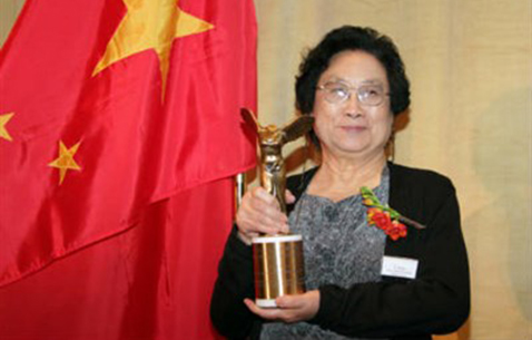 La metà del Cielo alla ribalta: il Nobel per la medicina alla cinese Tu Youyou
