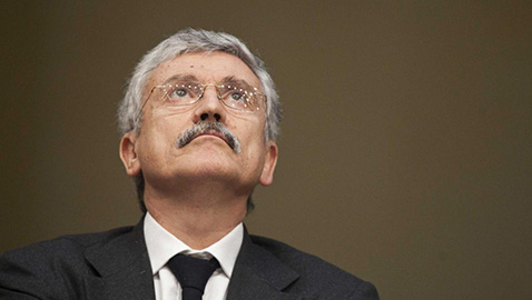 D’Alema e la meritata pensione.