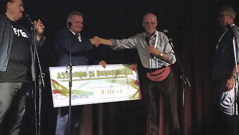 Non solo divertimento, ma solidarietà concreta alla festa della FITeL «Va al centro»